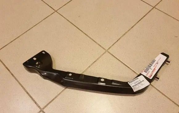 Toyota Tundra II Radiator support slam panel bracket 525380C030