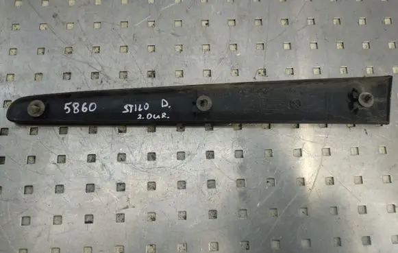 Fiat Stilo Rear fender molding trim 7353145320 A642