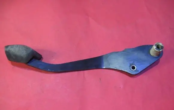 Audi A6 S6 C4 4A Brake pedal 4A172117B