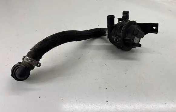 Alfa Romeo Stelvio Electric auxiliary coolant/water pump 00505528600