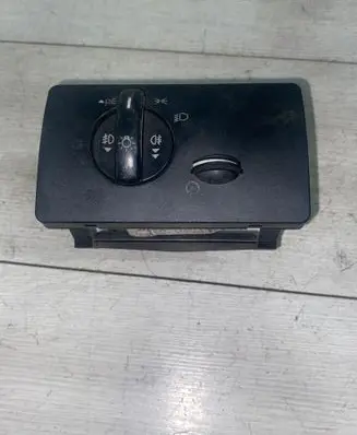 Ford Mondeo Mk III Light switch 1S7T13A024DB
