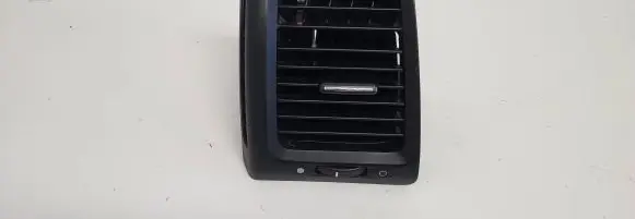 Honda Accord Dashboard side air vent grill/cover trim E6165131500
