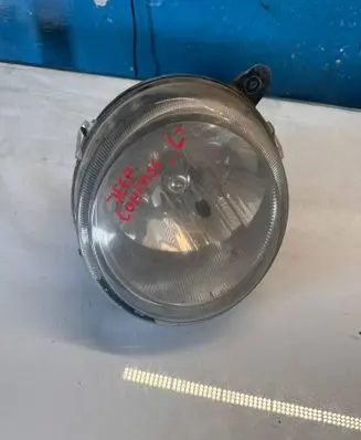 Jeep Compass Headlight/headlamp 05303875AA