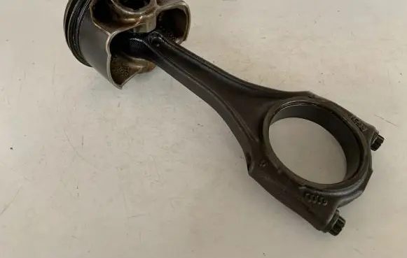 Audi Q7 4M Piston with connecting rod 06E198401E 06E107065EE 06E107066EE