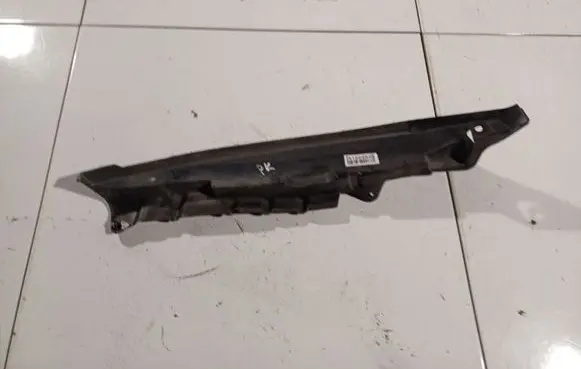 Honda Civic Fender mounting bracket 74155SMGE00050 74155-SMG-E000-50