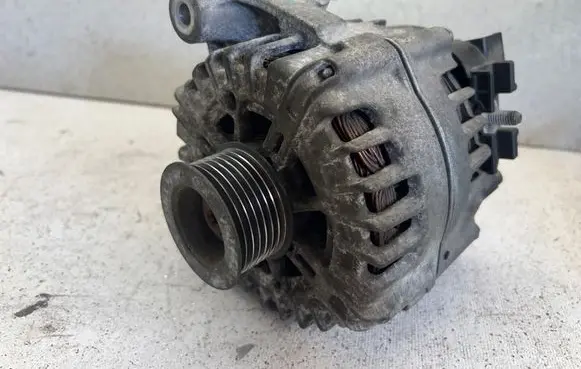 BMW X5 E70 Generator/alternator 7803724 2543403D FG18S011