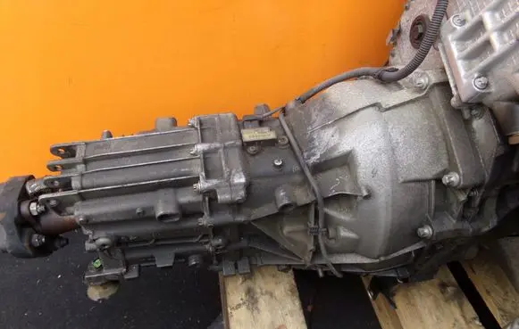BMW 3 E90 E91 Manual 6 speed gearbox 7626292 21MB3