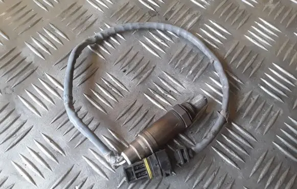 BMW 5 E60 E61 Lambda probe sensor 0258005320 751849502 1178751849502