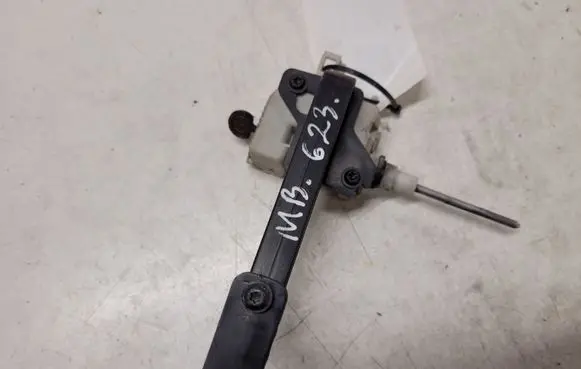 Fuel tank cap lock motor