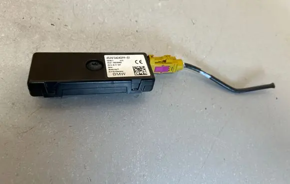 BMW iX3 G08 Aerial antenna amplifier 5A2AD9901 5A2AD99