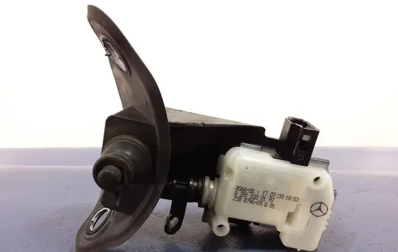 Mercedes-Benz CLS C219 Holder (bracket) A2518200197