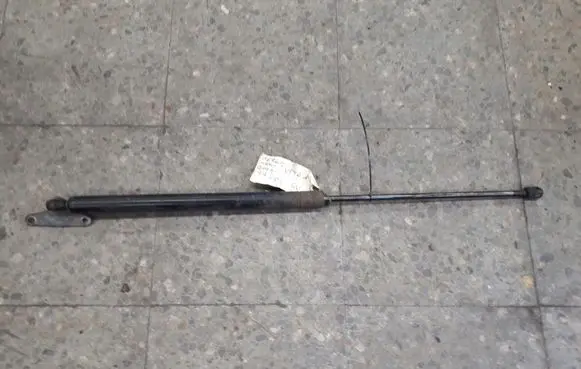 Mercedes-Benz Vito Viano W638 Tailgate strut 