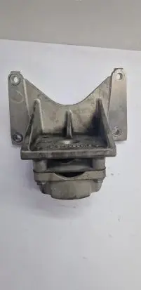 Maserati Ghibli Gearbox mount 670038976