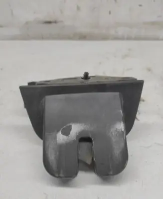 Tailgate/trunk/boot lock/catch/latch