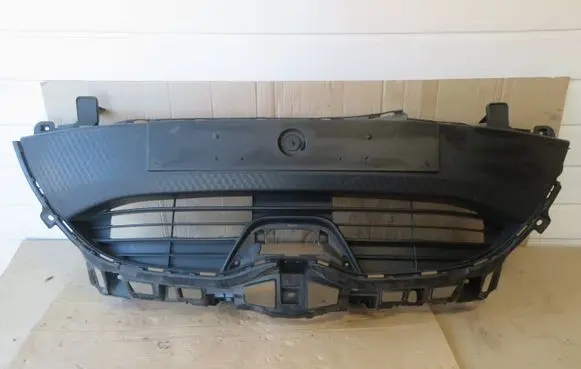 Toyota Yaris XP210 Front bumper upper radiator grill 531010DB51