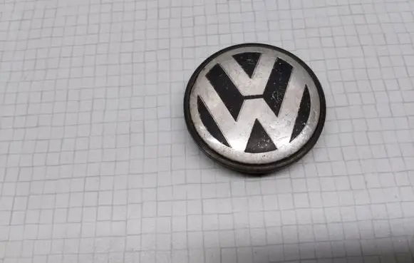 Volkswagen Golf IV Original wheel cap 3B7601171