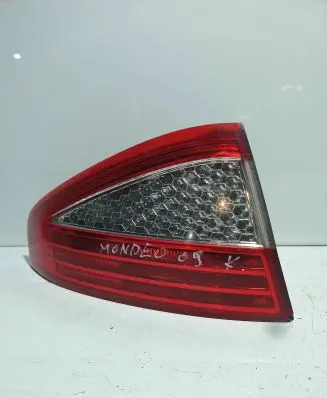 Ford Mondeo MK IV Rear/tail lights 7S7113405A