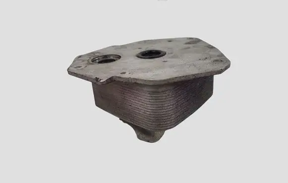 Mazda 6 Oil filter mounting bracket