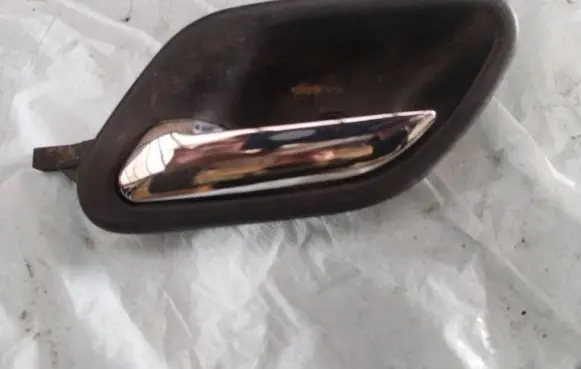 BMW 5 E39 Front door interior handle 8226049