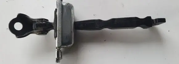 Skoda Roomster (5J) Rear door check strap stopper