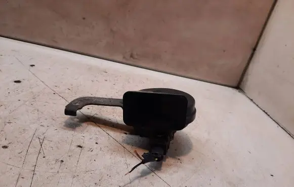 Volvo V50 Horn signal 0055306