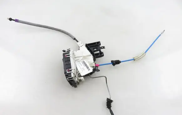 Mercedes-Benz A W176 Rear door lock A2047302735