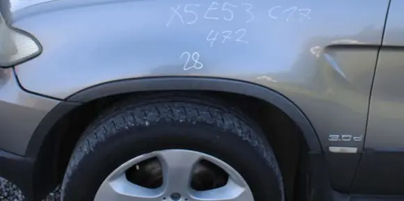 BMW X5 E53 Fender