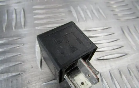 Volvo S70 V70 V70 XC Other relay v23134j52x346 v23134-j52-x346