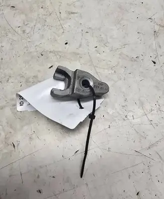 Audi A6 C7 Fuel Injector clamp holder 059216K