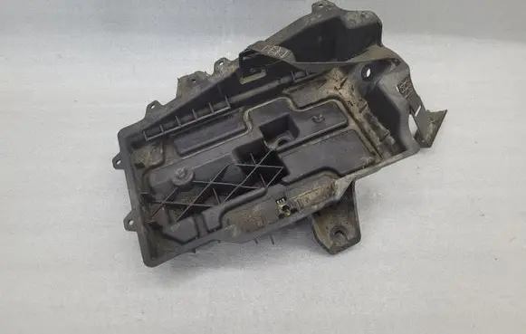 Chrysler Pacifica Battery tray 68226079AE 8467 93785W