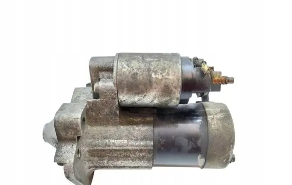 Renault Megane II Starter motor 8200584675A