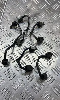 Toyota Urban Cruiser (XP110) Fuel injector supply line/pipe 
