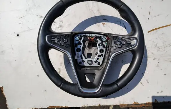 Opel Insignia A Steering wheel 23191544
