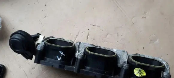 Audi A6 S6 C7 4G Intake manifold 06E133109AR