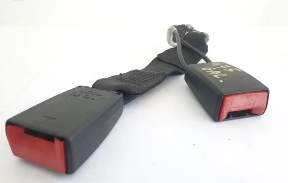 Mercedes-Benz E W210 Rear seatbelt buckle 2108600689