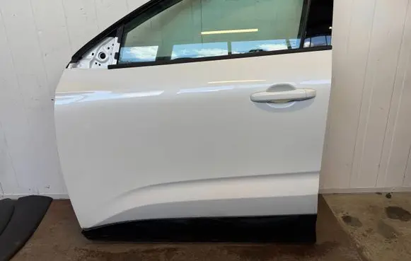 Renault Austral Front door