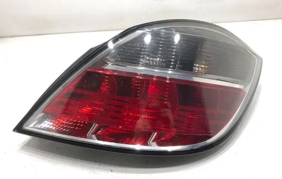 Opel Astra H Rear/tail lights