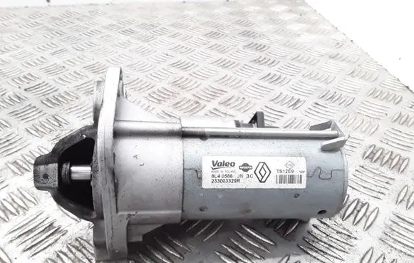 Renault Captur Starter motor 233003329R 233003329 8L40586