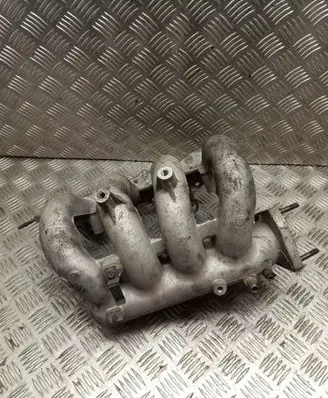 KIA Carens I Intake manifold