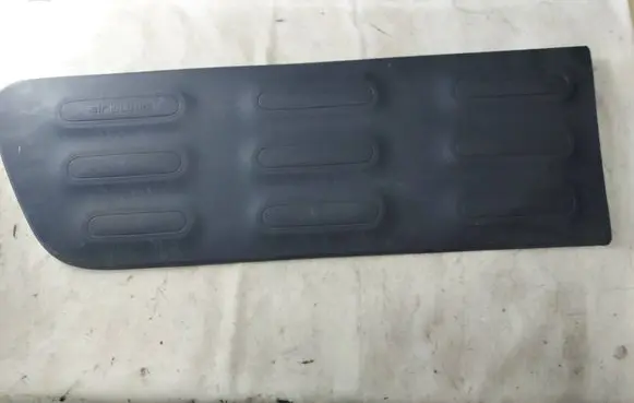 Citroen C4 Cactus Front door trim (molding) 9801023580 410259