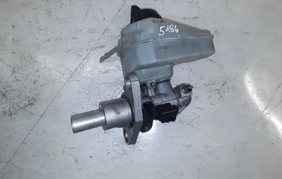 Volkswagen Caddy Master brake cylinder 1K0945459 5N0945459