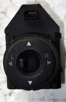 KIA Ceed Wing mirror switch