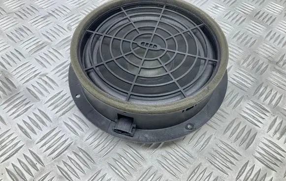 Audi Q3 8U Front door speaker 8R0035415