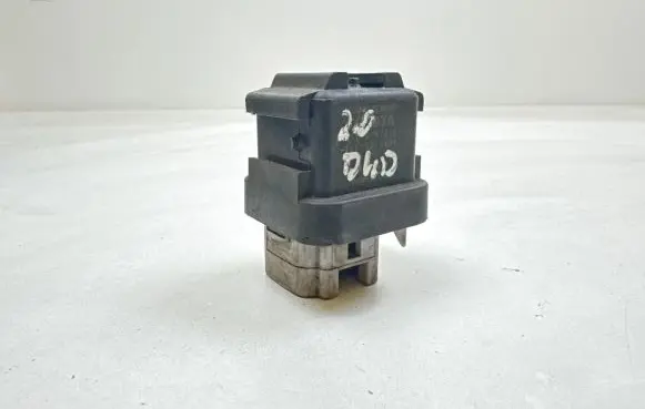 Toyota Corolla Verso AR10 Glow plug pre-heat relay 7567000671