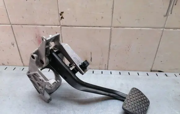 Brake pedal