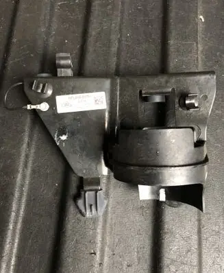 Land Rover Discovery 5 Fuel filter bracket/mount holder HPLA9B262BA