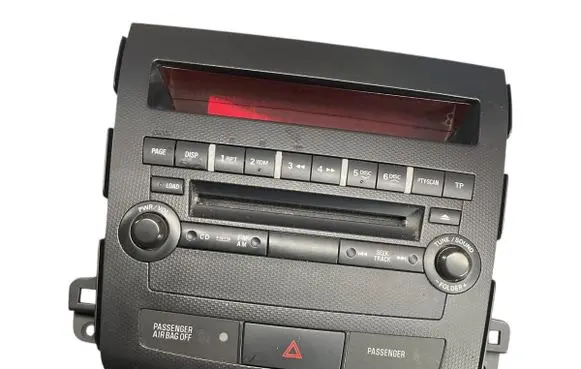 Mitsubishi Outlander Radio/CD/DVD/GPS head unit 8002A139XA 0J04A 3852863