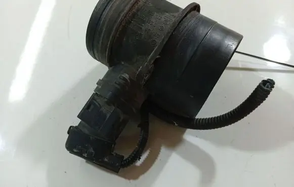 Volkswagen Touareg I Mass air flow meter 0281002481