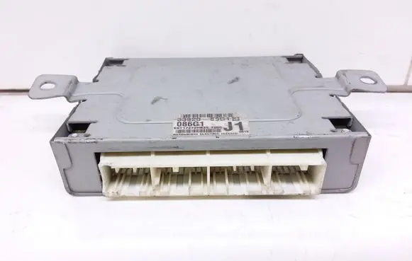 Suzuki Ignis Engine control unit/module E6T17272 3392086G1
