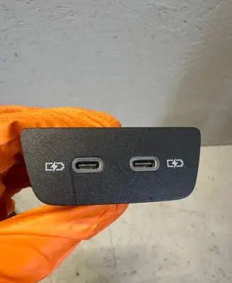 Volkswagen T-Roc USB socket connector 2G6035954 322003986493